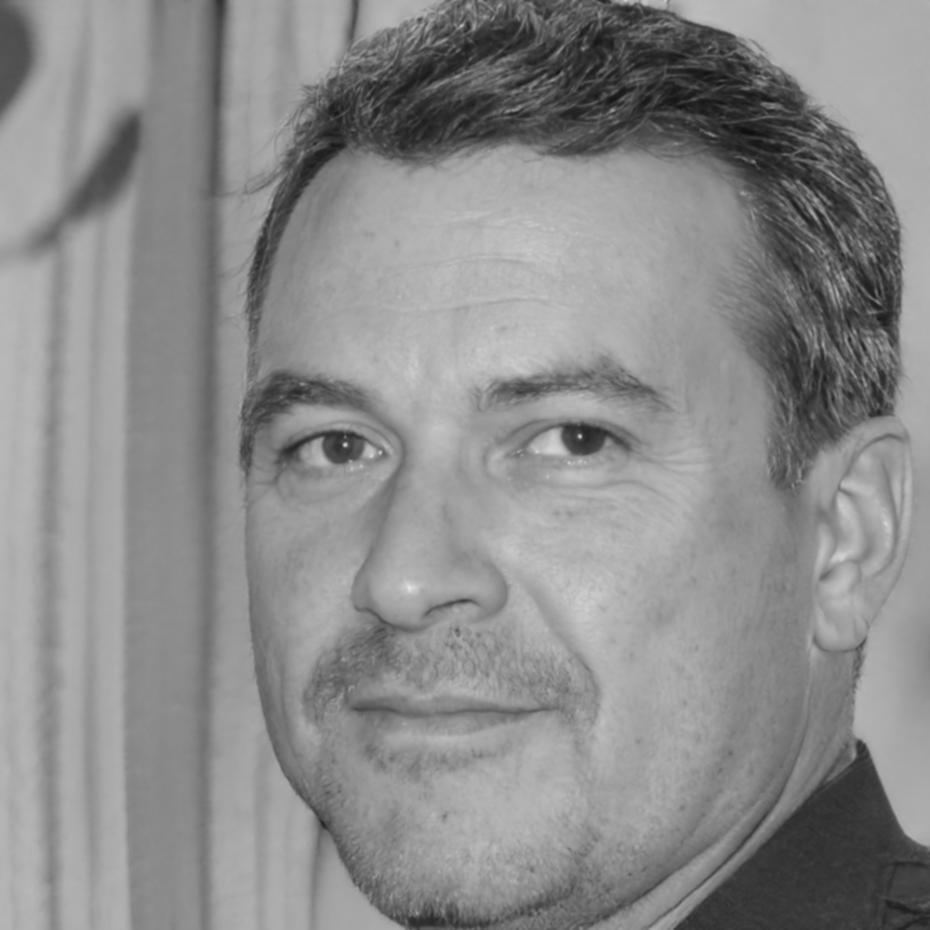 Portrait de Marc Dubois, expert en gestion des dépenses