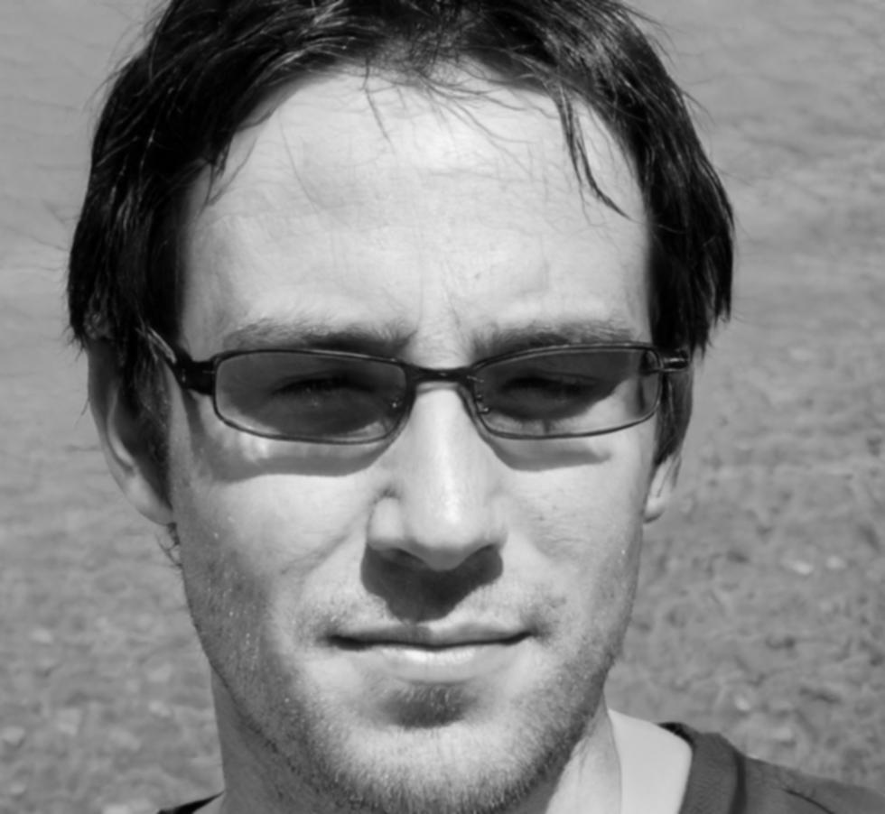 Portrait de Antoine Lefevre, expert en stratégies d'épargne